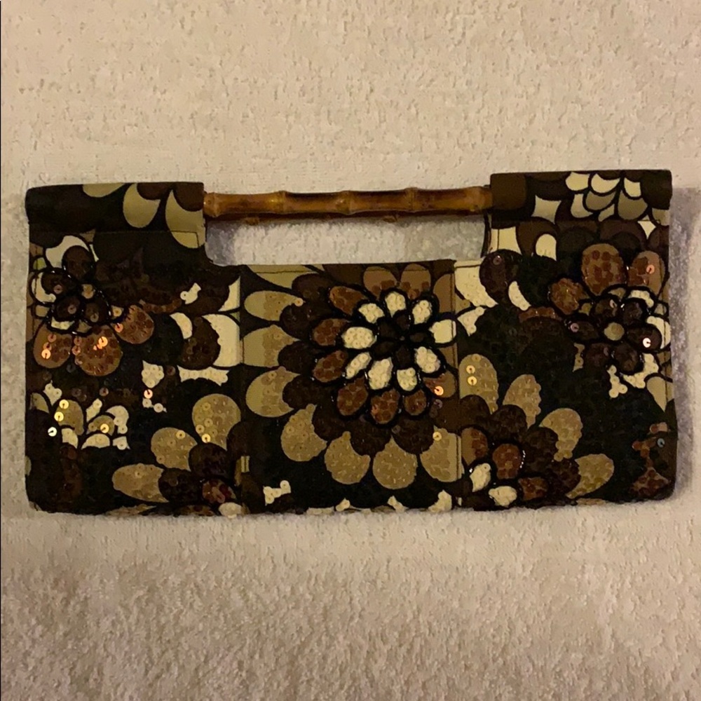 Hand bag